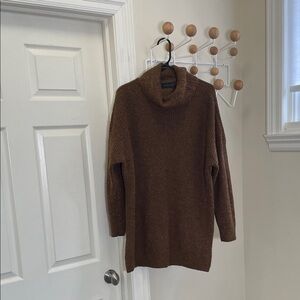 Storm & Marie - Wool Alpaca Blend Long Sleeve Turtle Neck Sweater - Brown - M